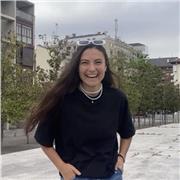 Entrenadora personal apta para todas edades y niveles.